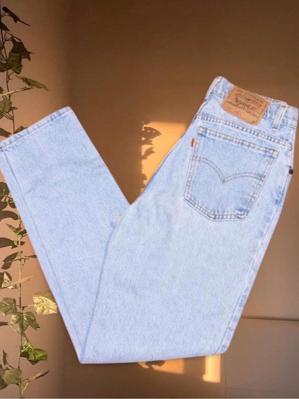 Very Rare Orange Tab Vintage Levi’s 1980s-1990s Light Wash Straight Leg Size 6